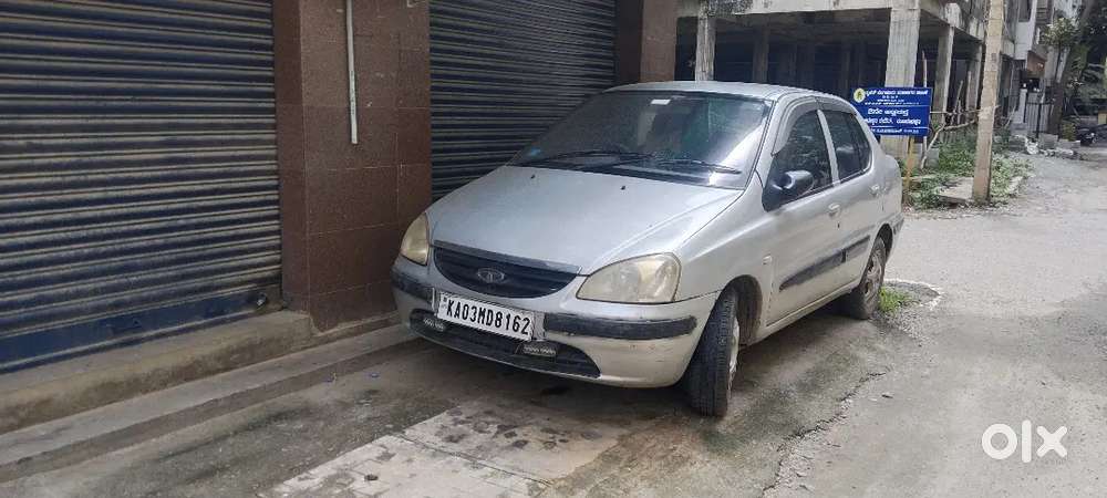 Tata Indigo white board Diesel silver sedan car