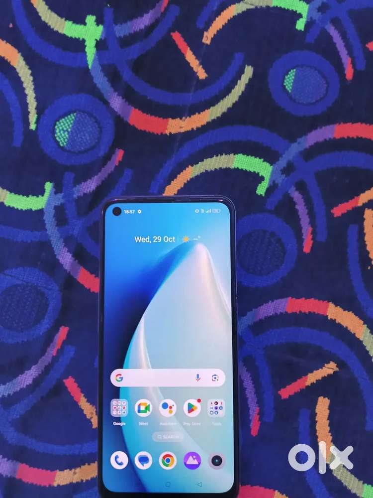 Realme 9 5G  6GB + 4GB. 128GB