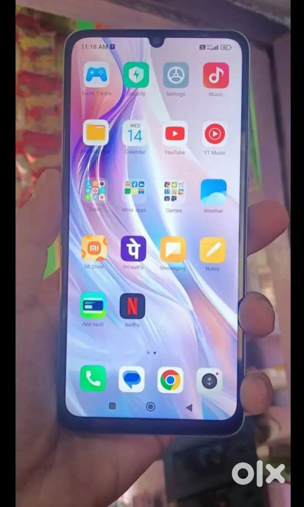 READ ME 13 C 5G MOBILE ORIGINAL CONDITION  original bill box available