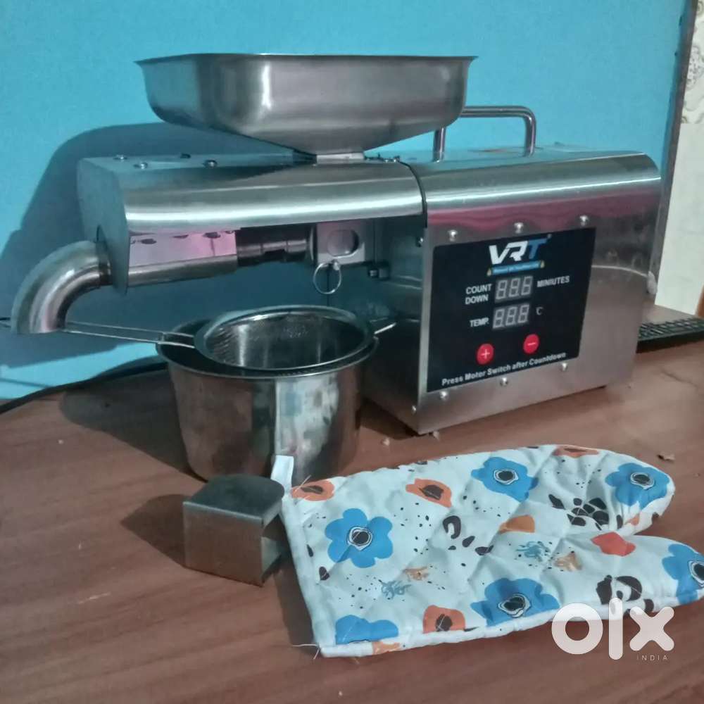 VRT company Oil making machine 600w.