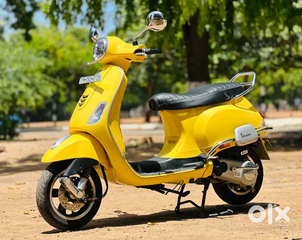 Vespa just 2000km showroom condition