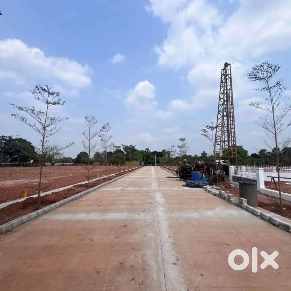 సెమీ కమర్షియల్ ప్లాట్స్ GSL హాస్పిటల్ ప్రక్కన నేషనల్ హైవే 300 మీటర్లు