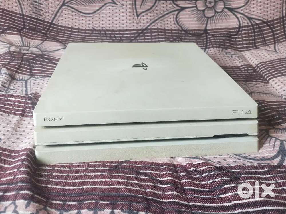 Song PS4 Pro 1TB 4K HDR (Limited Edition White)