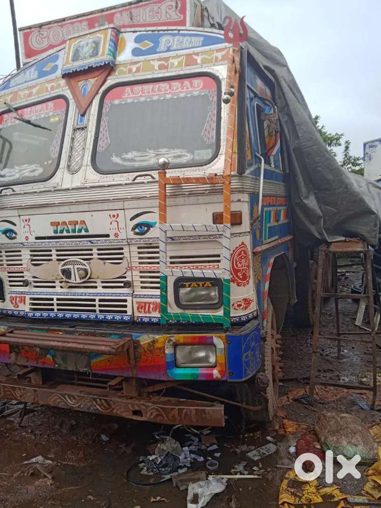 BS 3 Truck full maintained new paint