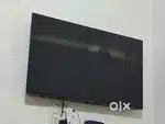 SAMSUNG TV 43AUE65 Broken screen