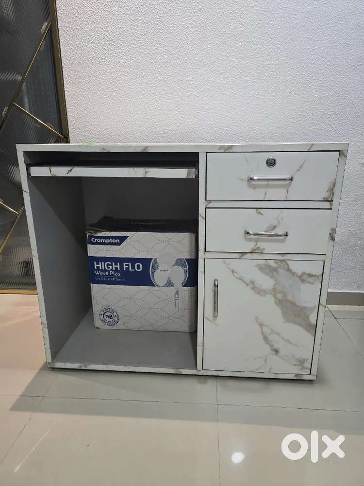 Computer Table
