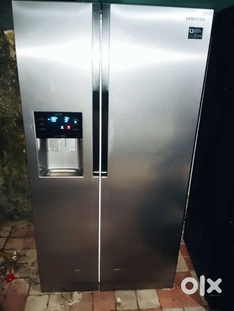 Samsung double door fridge 586 litre on condition