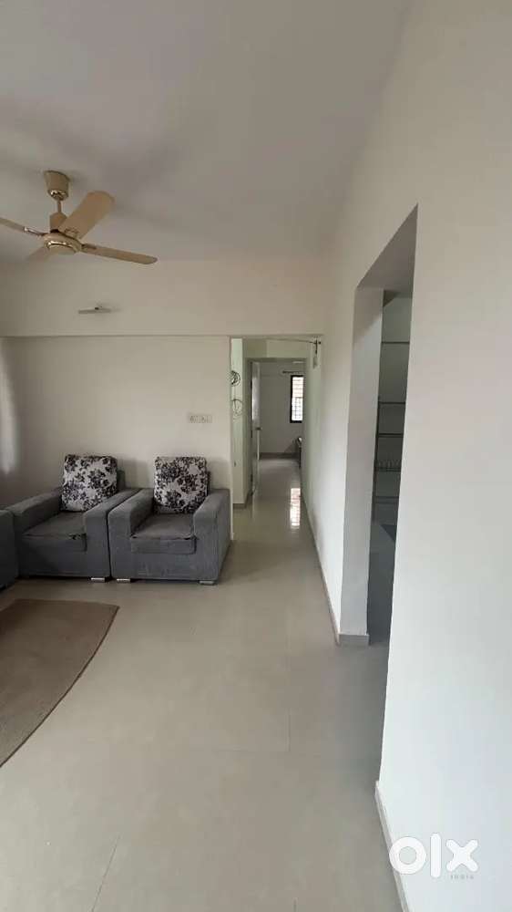 2 BHK SEMI FURNISHED FLAT AVAILABLE FOR RENT IN WAKAD