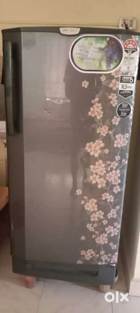Godrej single door fridge(not working)