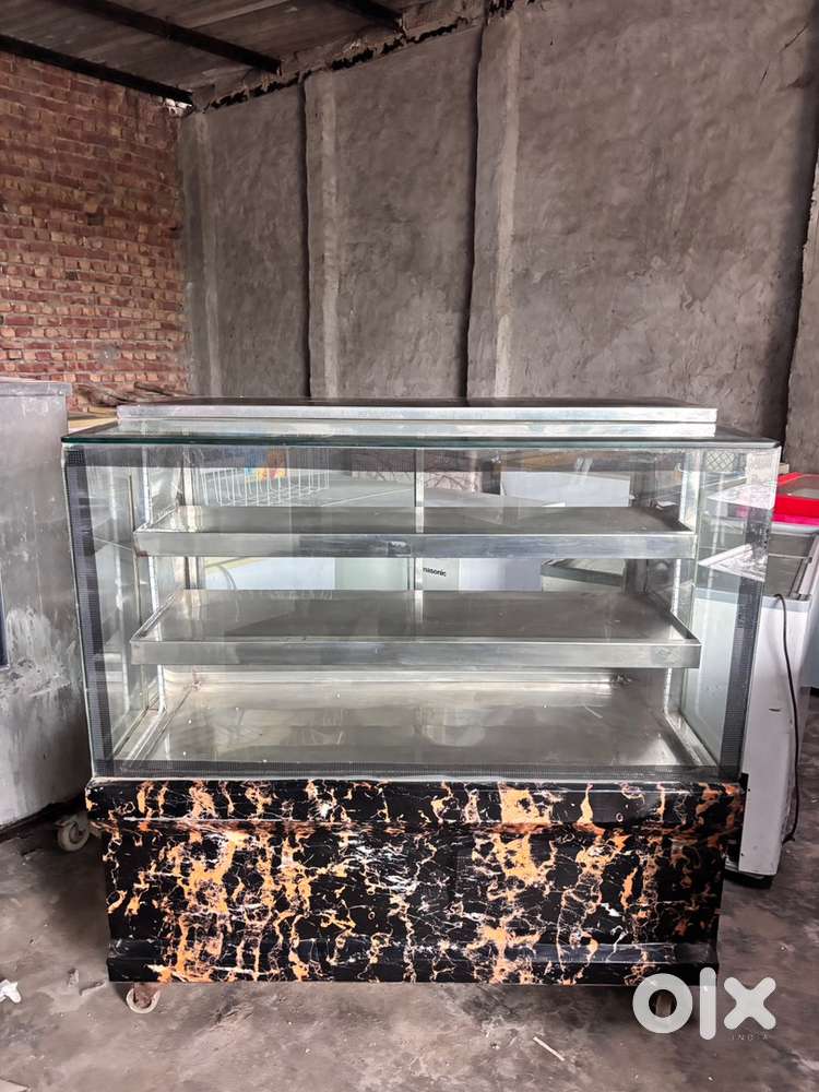 Bakery counter Non ac