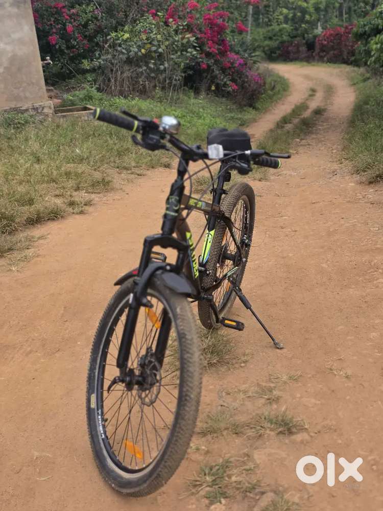 TATA STRYDER BICYCLE & 1 MTB FOR SALE