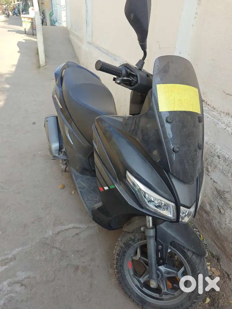 Aprilia sxr 160