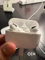 Apple AirPods Pro 1st Gen – Left Bud & Case Perfect, Right Bud Issue