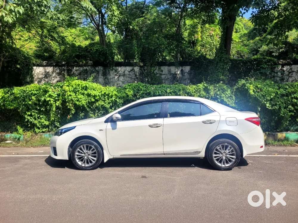 Toyota Corolla Altis 2015