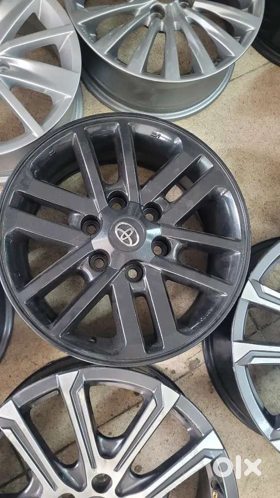Toyota Fortuner alloy wheels 17 inch alloy wheels