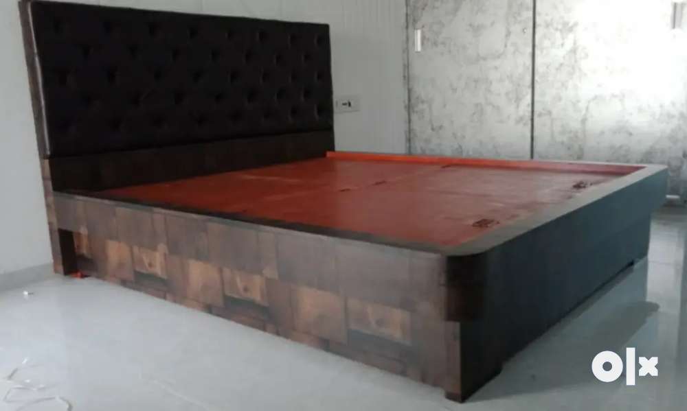 Sag Wood Bed with Big Size Comfortable Capture ( Backrest ) 6×6 Size