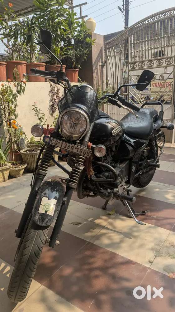 Bajaj Avenger 160 Street Black (2020)