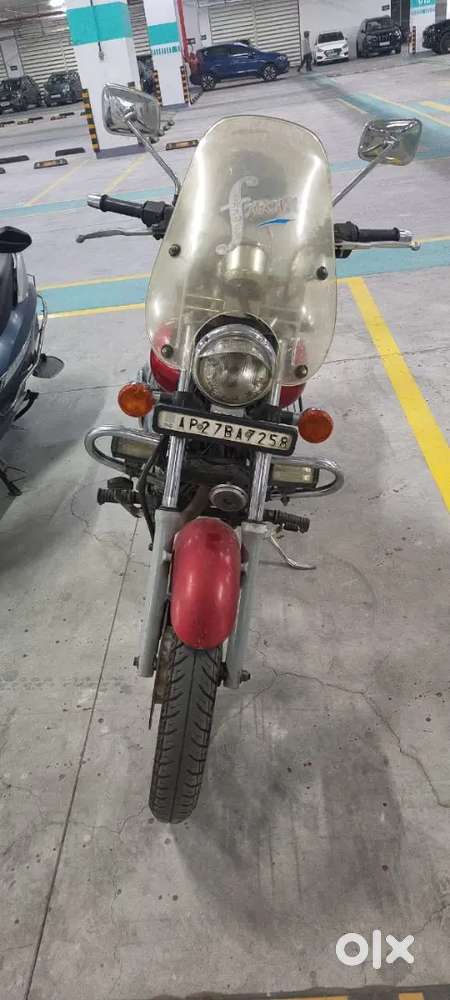 Avenger 220