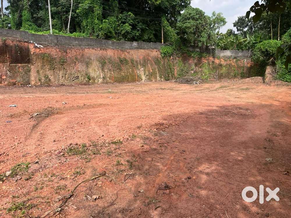 Kottayam ടൗണിൽ വരിശ്ശേരിക്ക് അടുത്ത് 16 centu സ്ഥലം വില്പനക്ക്