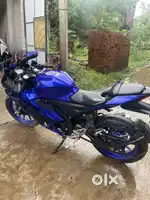 R15 V4 New Condition (NO SCRATCHS)