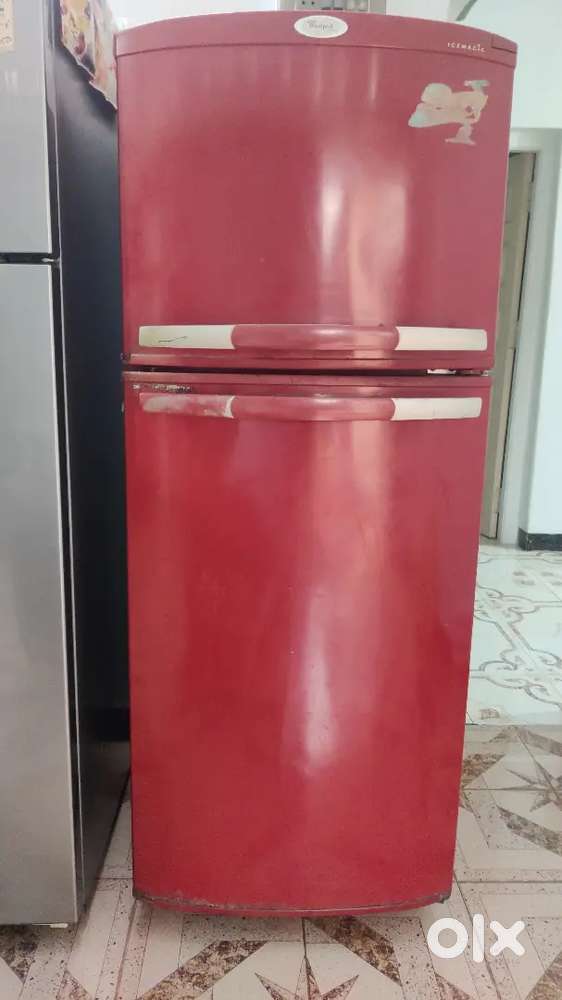 Whirlpool Refrigerator (Fridge)
