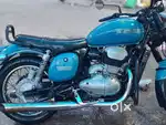 jawa 42 not a singek scretch on bike redy to use condition