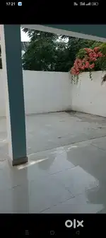 Vikas nagar main road par