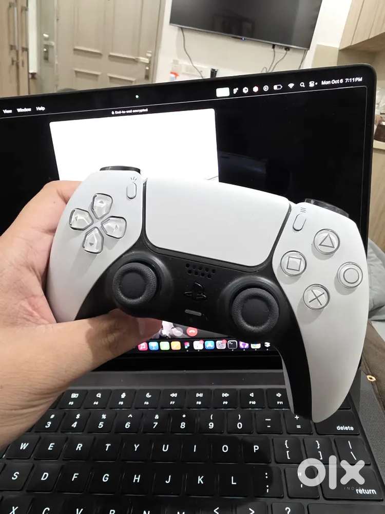 PS5 disc edition 1tb Brand New .9th August, 2025 Bill