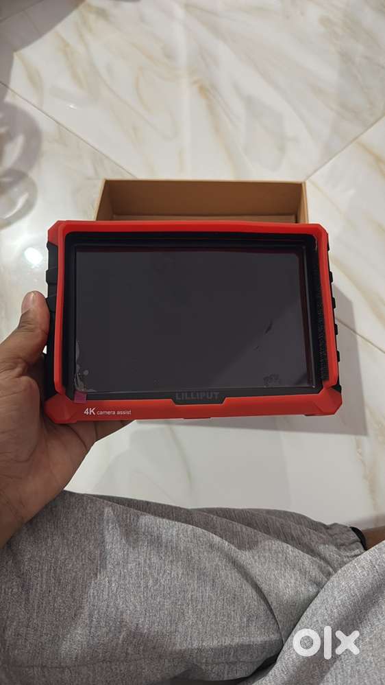 Lilliput Moniter