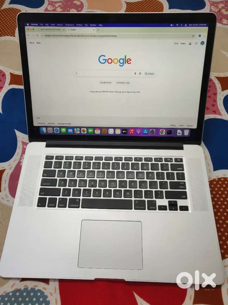 MacBook Pro(Retina, Mid2015) excellent condition with all Accessories
