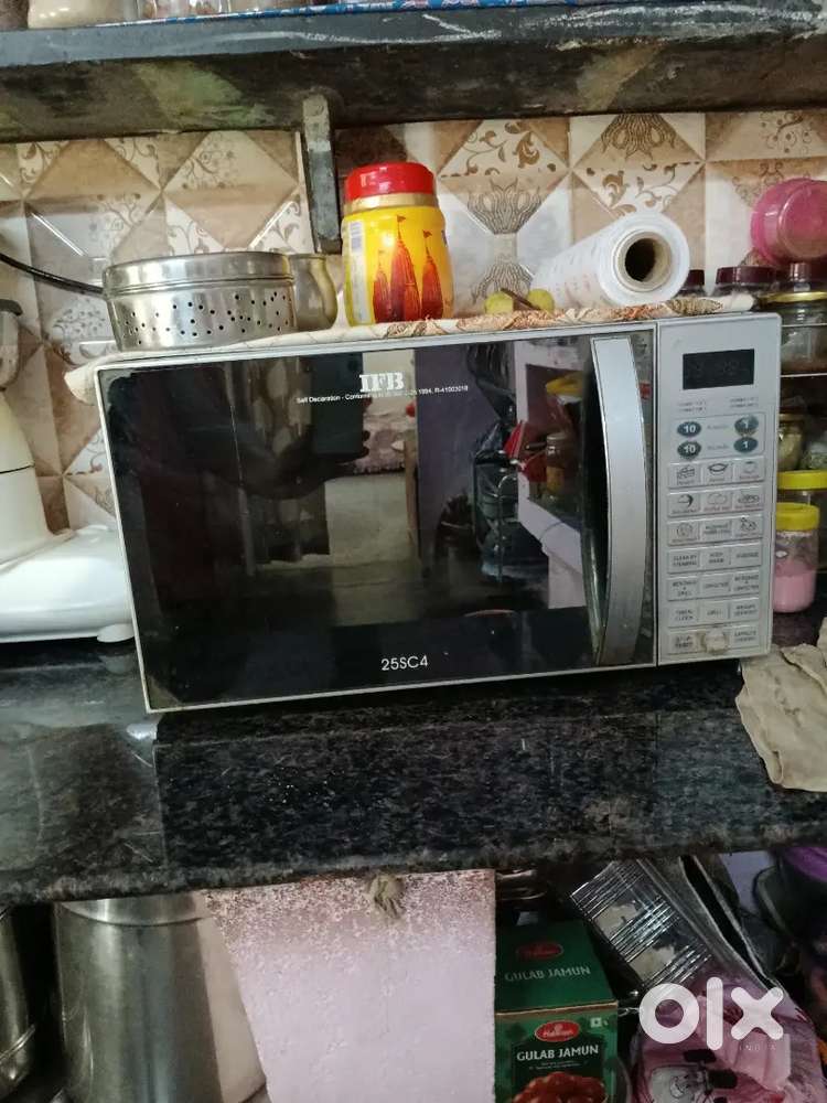 Microwave in working condition