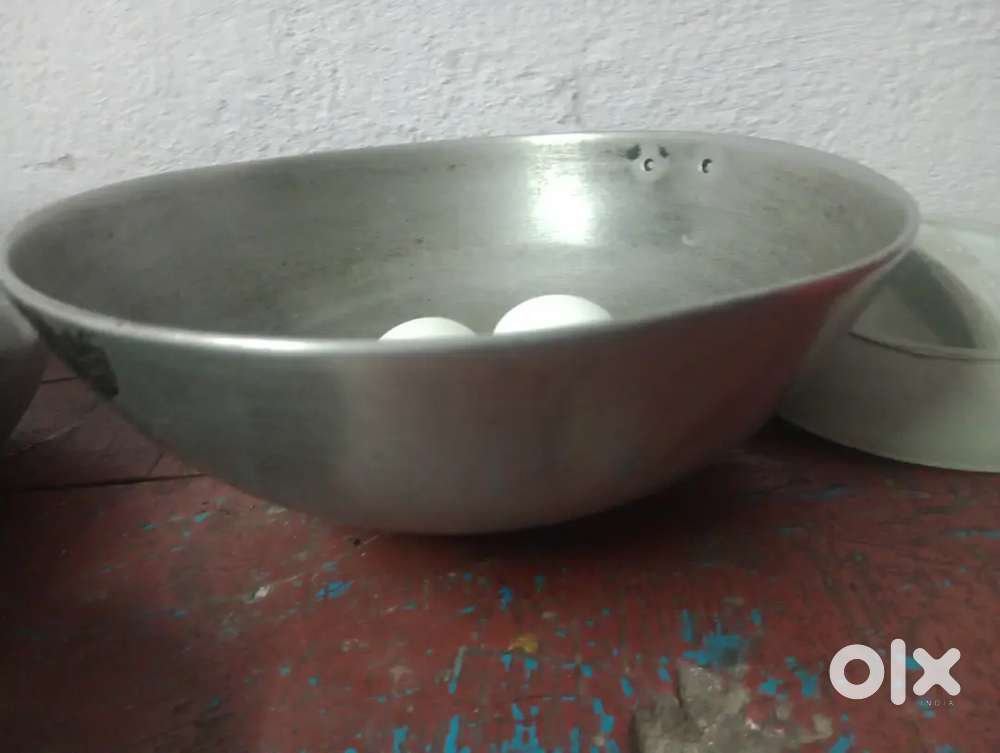 Kadhai with strong aluminium base