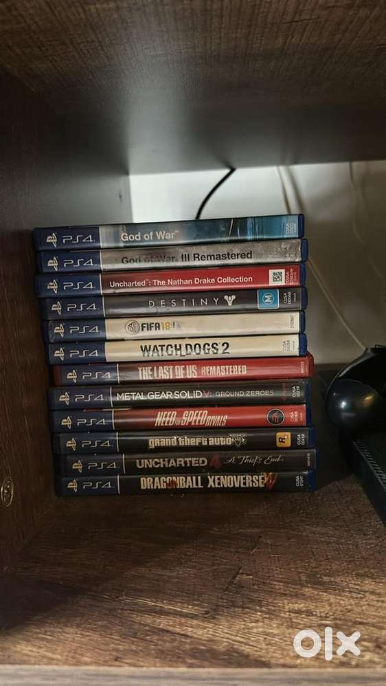  PS4 Slim 500GB Bundle – Ready to Play!