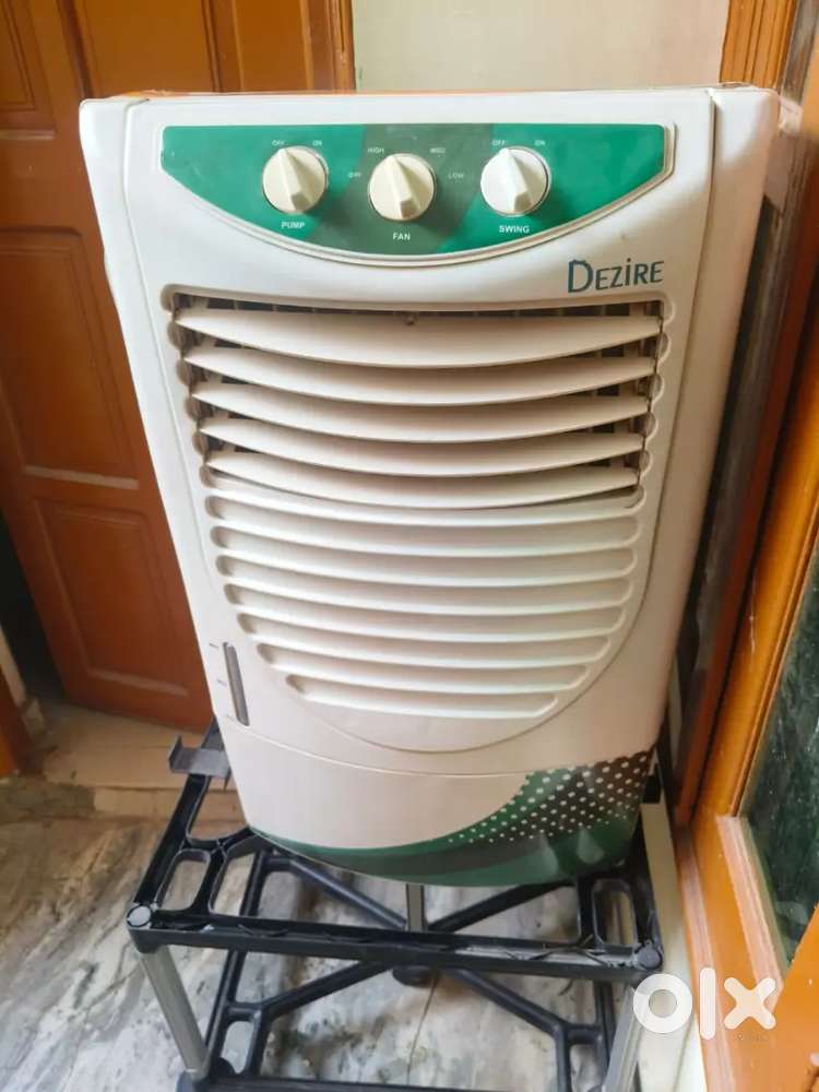 Cooler for summer with stand