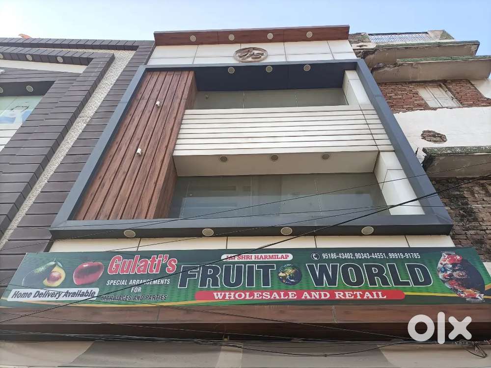 Furnished first floor 225 square feet best place to work.Gulati Fruits