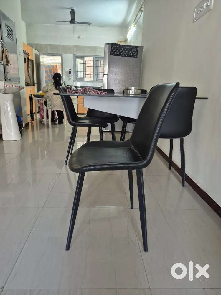 Dinning table chairs for sell