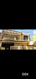 Beautiful room available for rent