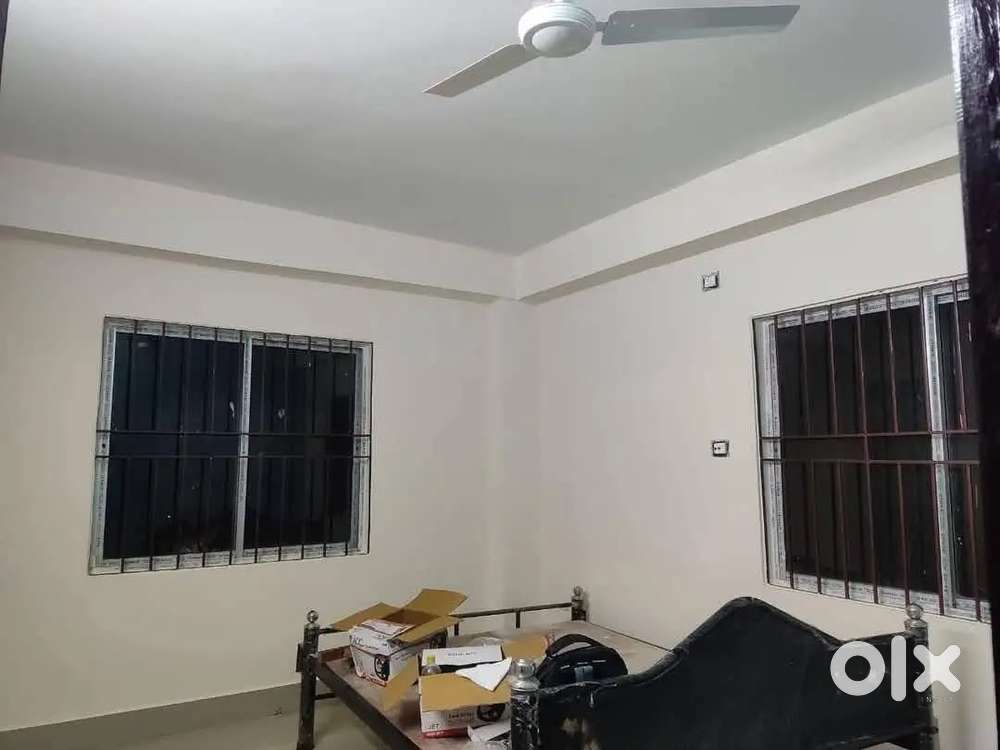 Room Available for Female Roommate – Near zoo tiniali