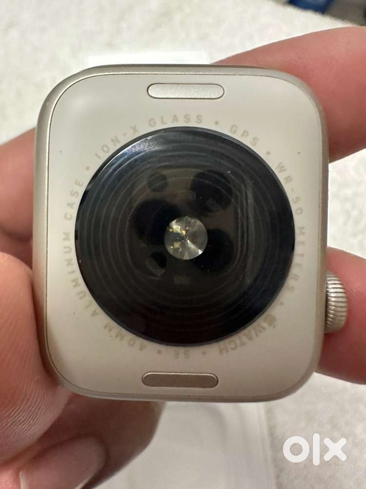 Apple watch SE 2 40mm Excellent condition