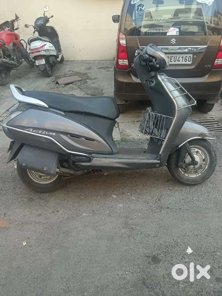 Honda activa htc 2014(negotiable rate)