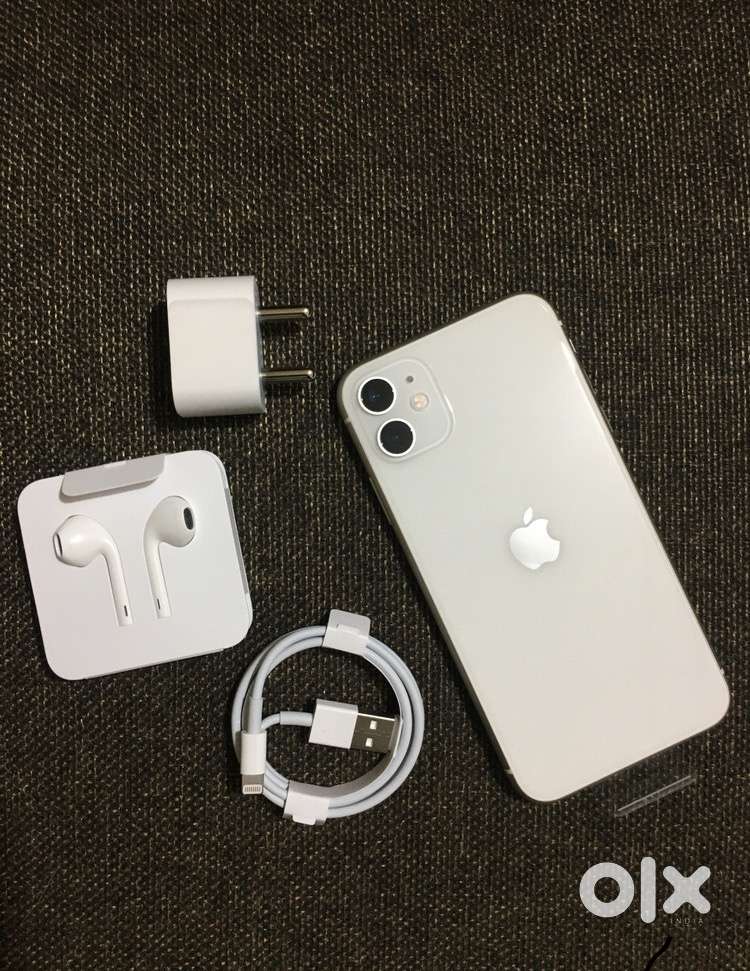 iphone 11 64gb  with charger and earphone original