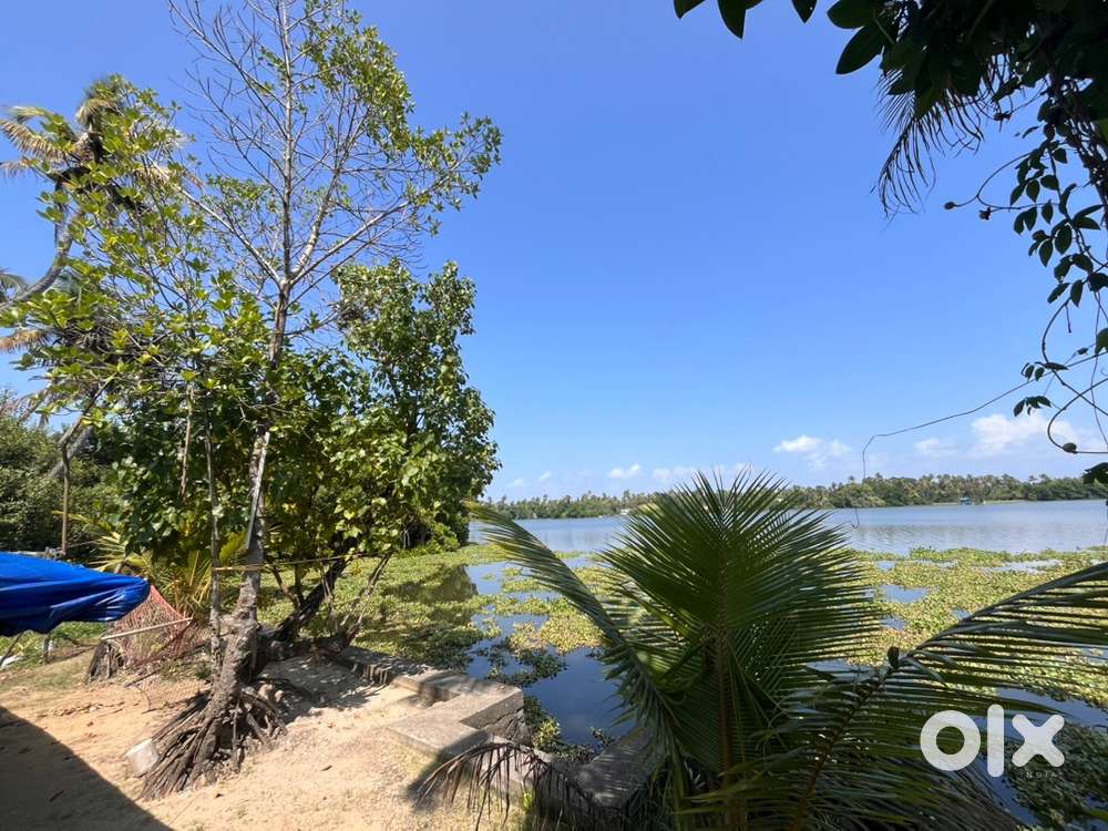 10 cent Land in cherai beach