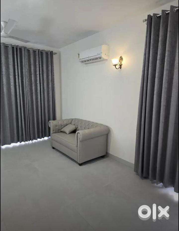 77 sector ( 1bhk luxury house) for married couple