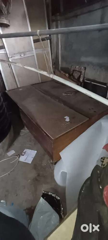 Diwan with storage (2pcs) and computer table