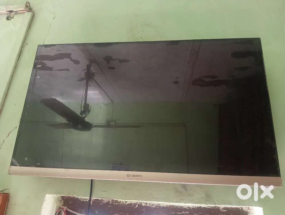 Crown tv 32 inch