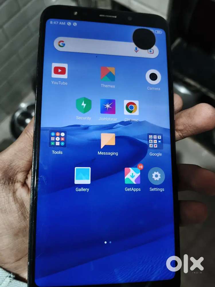 Redmi note 5 (4gb ram 64 rom) with adapter original ( 20 watt realme)