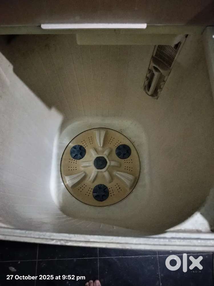 Samsung 7.2 litre top load semi automatic washing machine