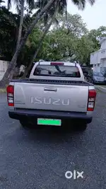 Isuzu V-Cross Z 4x2 AT, 2017, Diesel