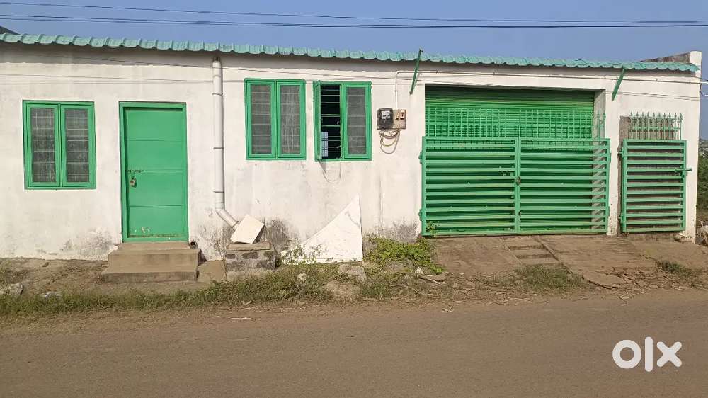 Shutter with godwoun