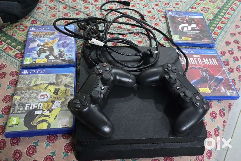 Ps4 slim for sale completely working